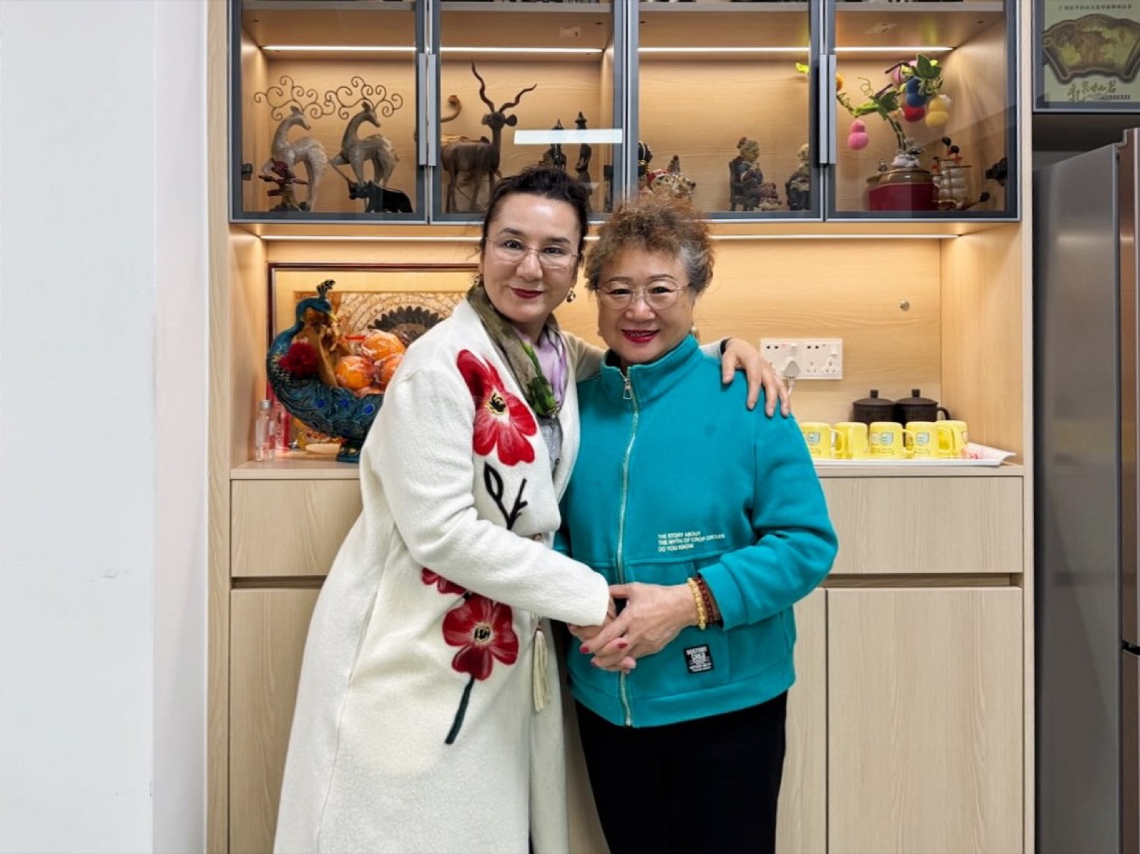 茹仙古丽合影