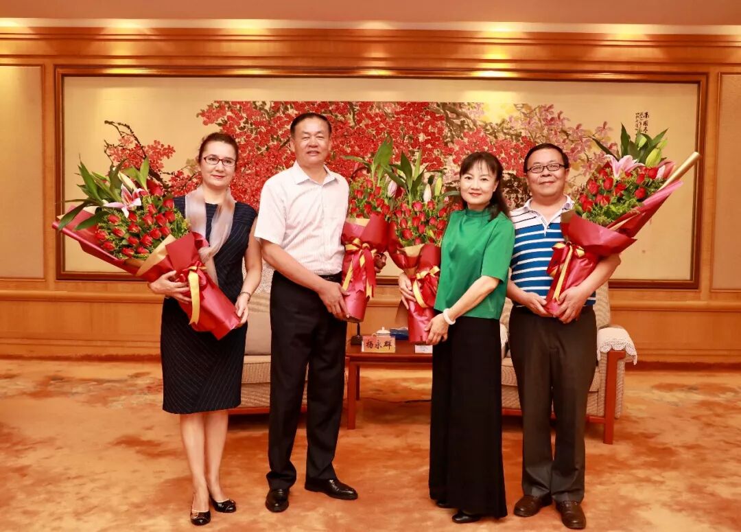 Shenzhen's National Models for Ethnic Unity and Progress Return with Honours: Setting a "Pilot Demonstration" for Urban Ethnic Affairs Work — image 2