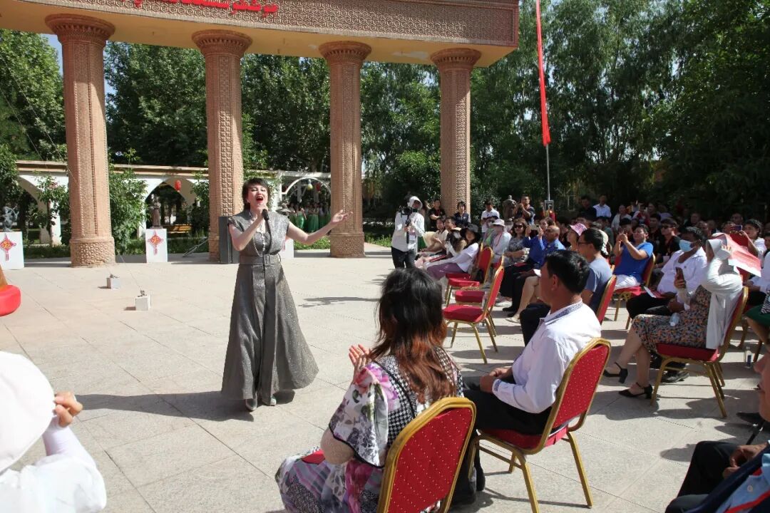China Acrobats Association's "Culture Nourishing Xinjiang: Fine Acrobatics to the Grassroots" public-benefit performances across Kashgar Prefecture and Ili Prefecture in Xinjiang — Photo 18