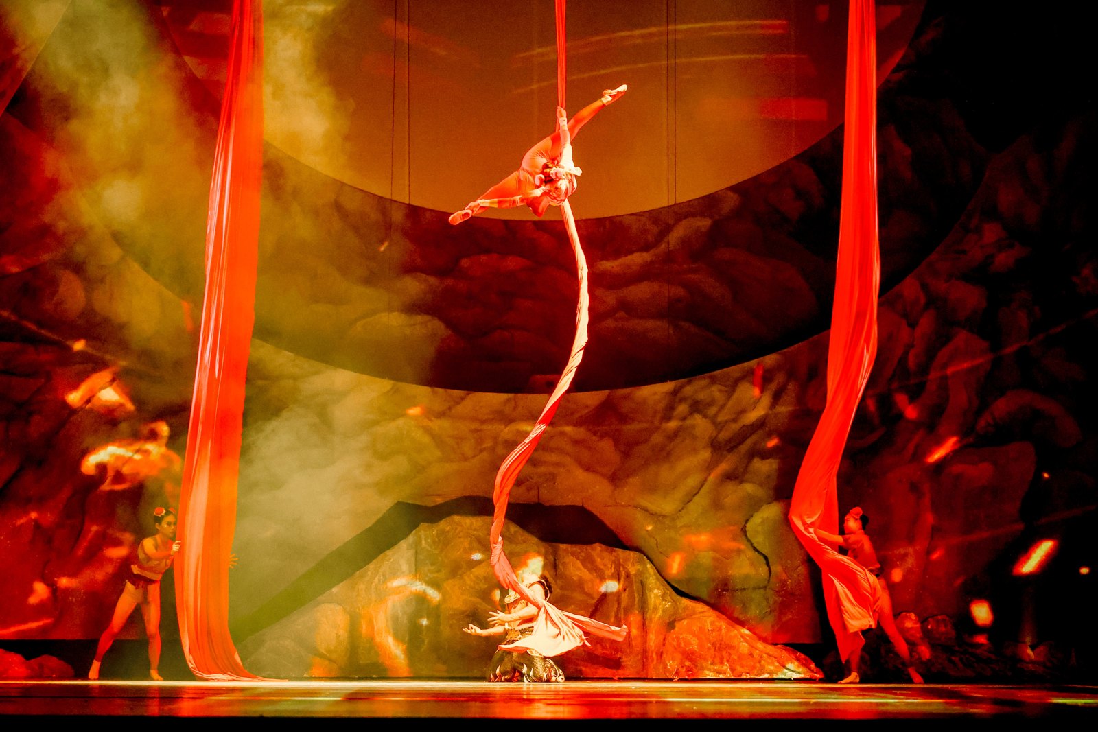 Magic Unleashes a City's Free-Flying Cultural Imagination! The 6th Shenzhen Magic Festival Closes Successfully — Photo 2