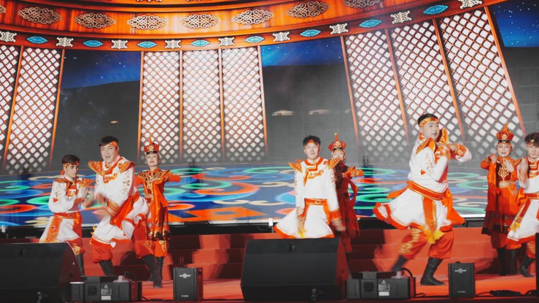 A Night of Splendour on the Grassland: The Brilliant Blossoming of Culture and Unity — Highlights of the Gala of the 2025 Xinjiang Jangar Culture and Tourism and Nadam Fair, photo 6